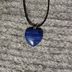 NWOT, dark blue, lapis lazuli, pyrite specks, banded, heart gemstone pendant